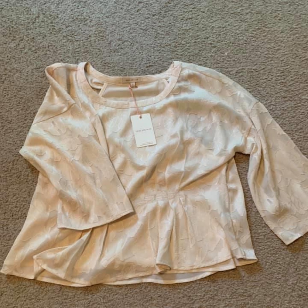 Skies are Blue womens blouse